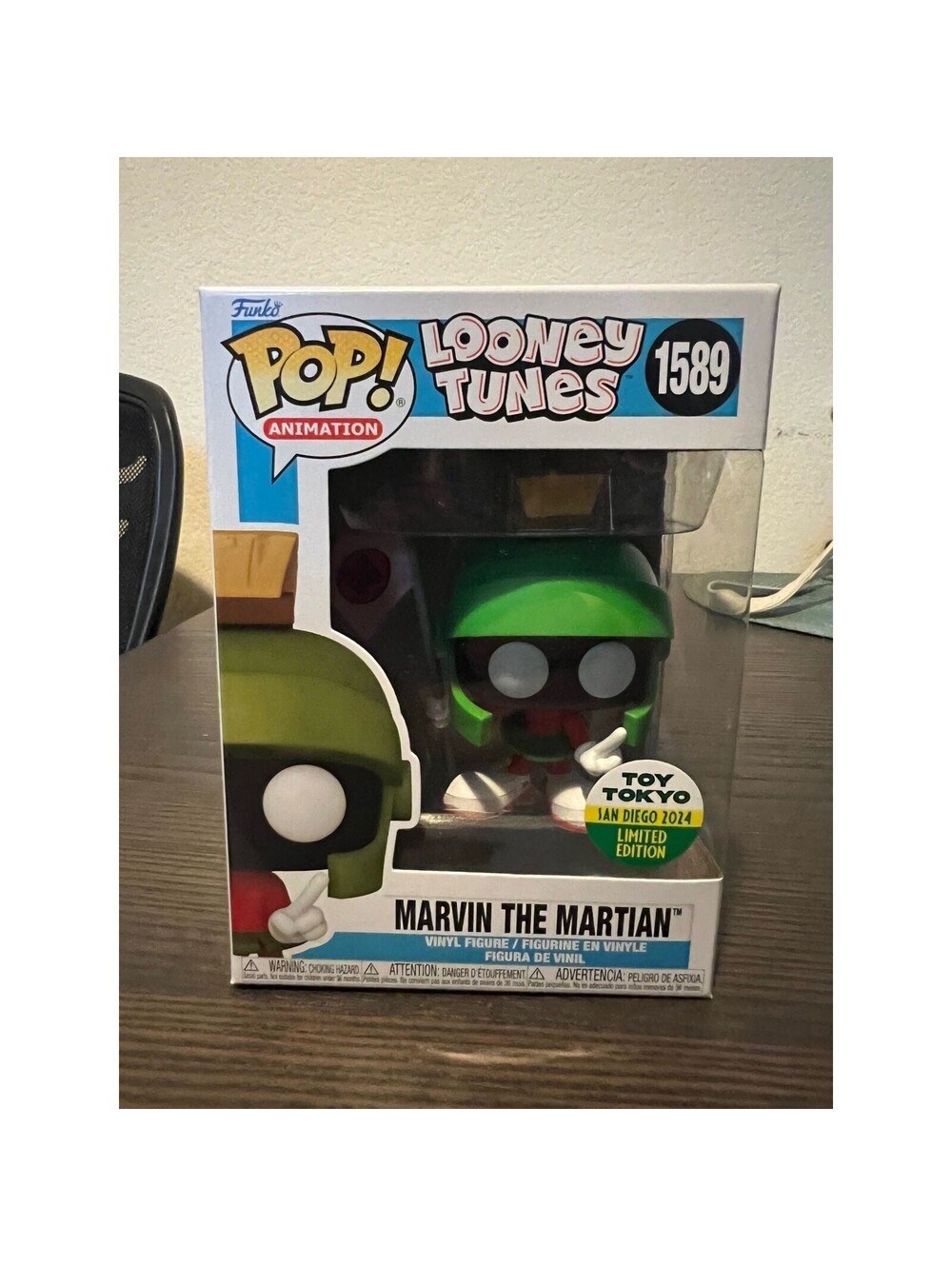 SDCC CONVENTION STICKER Marvin Martian Flag Funko Pop #1589 Looney Tunes LE